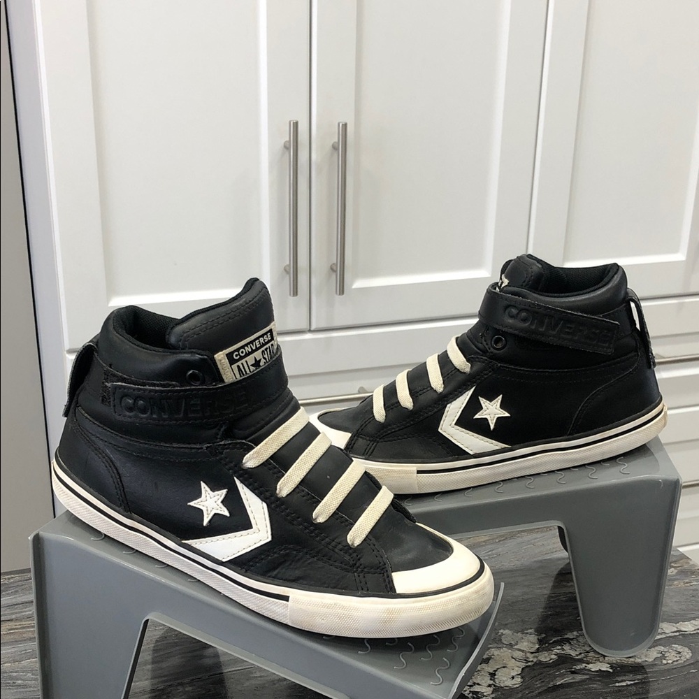 Converse Pro Blaze Strap High Top Sneakers | Boys Size 4 | Black/White | Leather